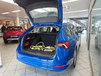 Gebraucht Skoda Octavia Ambition 204 PS (150 kW) 2023 Blau Kombi