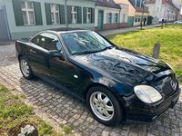 Second-hand Mercedes SLK200 136 CP (100 kW) 1997 Negru Cabrio