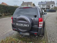 Gebraucht Suzuki Grand Vitara 129 PS (94 kW) 2012 Schwarz SUV