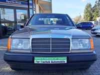 Gebraucht Mercedes E230 132 PS (97 kW) 1988 Braun Limousine