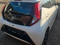 Gebraucht Toyota Aygo X-play 72 PS (52 kW) 2020 Weiß Kleinwagen