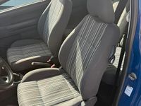 Gebraucht VW Fox 54 PS (39 kW) 2005 Blau Kleinwagen