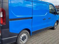 Gebraucht Opel Vivaro 120 PS (88 kW) 2018 Blau Van / Kleinbus