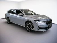 Gebraucht Skoda Superb Selection 150 PS (110 kW) 2025 Silber Kombi