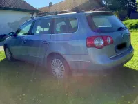 Gebraucht VW Passat 140 PS (102 kW) 2011 Blau Kombi
