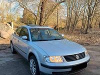 Gebraucht VW Passat 115 PS (84 kW) 1998 Grau Limousine