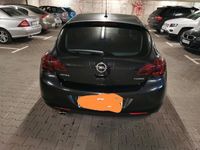 gebraucht Opel Astra turbo 1,4 schwarz Bj. 2012