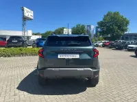 Neu Dacia Duster Extreme 122 PS (89 kW) 2026 Zedergrün SUV