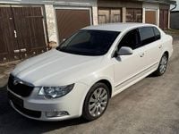 Gebraucht Skoda Superb 160 PS (117 kW) 2011 Weiß Limousine