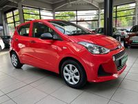 Gebraucht Hyundai i10 Pure 67 PS (49 kW) 2019 Rot Kleinwagen