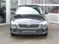 Neu Skoda Scala Selection 116 PS (85 kW) 2025 Schwarzmagic perleffekt Kleinwagen