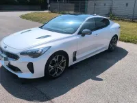 Gebraucht Kia Stinger GT 370 PS (272 kW) 2018 Weiß Kleinwagen