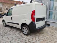 Gebraucht Fiat Doblò 101 PS (74 kW) 2022 Colore esterno (weiß) Van / Kleinbus