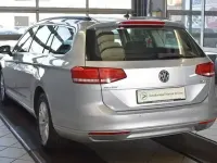 Gebraucht VW Passat Comfortline 120 PS (88 kW) 2016 Reflexsilber metallic Kombi