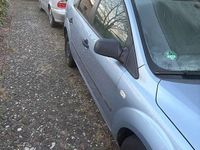 Occasion Ford Focus Trend 101 ch (74 kW) 2005 Bleue Berline