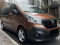 Gebraucht Renault Trafic Expression 145 PS (106 kW) 2017 Braun Van / Kleinbus