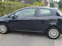 Usata Fiat Punto 68 CV (50 kW) 2010 Blu Utilitaria