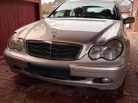 Gebraucht Mercedes C180 143 PS (105 kW) 2003 Silber Kombi