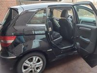 Gebraucht Mercedes B180 109 PS (80 kW) 2008 Schwarz Van / Kleinbus