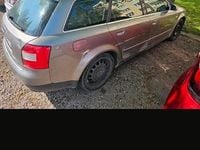 Second-hand Audi A4 150 CP (110 kW) 2005 Argintiu Break