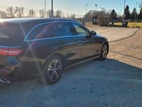 Gebraucht Mercedes E220 194 PS (142 kW) 2018 Schwarz Limousine