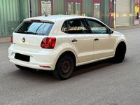 Gebraucht VW Polo 60 PS (44 kW) 2015 Weiß Kleinwagen