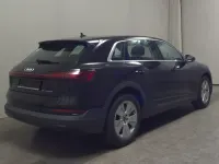 Gebraucht Audi e-tron Basis 230 kW (313 PS) 2021 Schwarz SUV