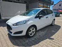 Gebraucht Ford Fiesta Ambiente 60 PS (44 kW) 2014 Weiß Kleinwagen