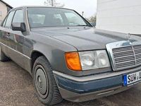Gebraucht Mercedes 250 90 PS (66 kW) 1992 Braun Limousine
