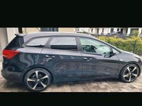Gebraucht Kia Ceed 130 PS (95 kW) 2015 Schwarz Kleinwagen