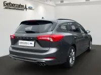 Używany Ford Focus ST-Line 150 KM (110 kW) 2021 Szary Sedan/Limuzyna