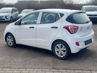 Gebraucht Hyundai i10 Basis 67 PS (49 kW) 2014 Pure white / sol Kleinwagen