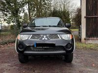 Gebraucht Mitsubishi L200 136 PS (100 kW) 2010 Schwarz Abholung
