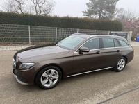 Gebraucht Mercedes E220 194 PS (142 kW) 2017 Citrinbraun metalliclack Kombi