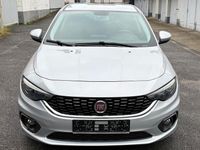 Gebraucht Fiat Tipo Lounge 120 PS (88 kW) 2016 Silber Limousine