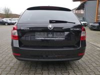 gebraucht Skoda Octavia Combi 1.5 TSI Style Aut. LED Navi Kamera