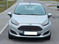 Gebraucht Ford Fiesta SYNC Edition 75 PS (55 kW) 2014 Silber Kleinwagen