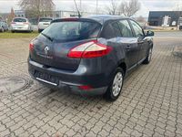 Gebraucht Renault Mégane III 101 PS (74 kW) 2012 Grau Kombi