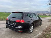 Gebraucht VW Golf VII LOUNGE 150 PS (110 kW) 2015 Violet Kombi