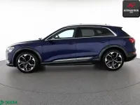 Gebraucht Audi e-tron S-Line 369 kW (503 PS) 2021 Navarrablau SUV