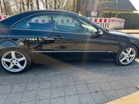 Second-hand Mercedes CLK200 2007 Negru Coupe