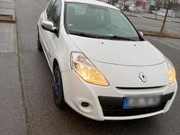 Gebraucht Renault Clio IV Collection 75 PS (55 kW) 2014 Weiß Kleinwagen
