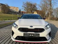 Gebraucht Kia ProCeed GT 204 PS (150 kW) 2019 (hw2) deluxeweiss met. Kombi