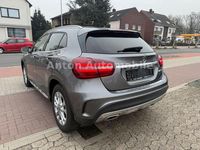 Gebraucht Mercedes GLA200 Style 156 PS (114 kW) 2019 Grau SUV
