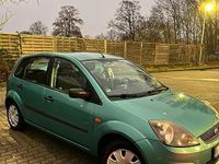 Gebraucht Ford Fiesta 69 PS (50 kW) 2007 Grün Kleinwagen