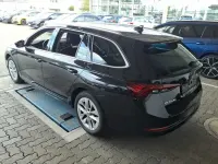 Gebraucht Skoda Octavia Style 150 PS (110 kW) 2023 Blackmagic perleffekt Kombi