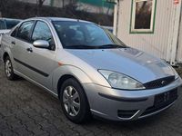 Gebraucht Ford Focus Viva 101 PS (74 kW) 2004 Polarsilber metallic Limousine
