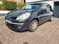 Gebraucht Renault Clio II Authentique 65 PS (47 kW) 2006 Schwarz Limousine