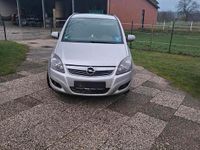 Gebraucht Opel Zafira 110 PS (80 kW) 2010 Silber Van / Kleinbus