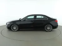 Gebraucht Mercedes A200 AMG line 2022 Schwarz Limousine
